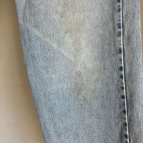 Vintage Levi's red tab 550s relaxed fit light wash distressed jeans 90s baggy 36 - Picture 9 of 9